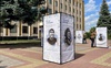 У Нововолинську встановили інсталяції з портретами захисників України