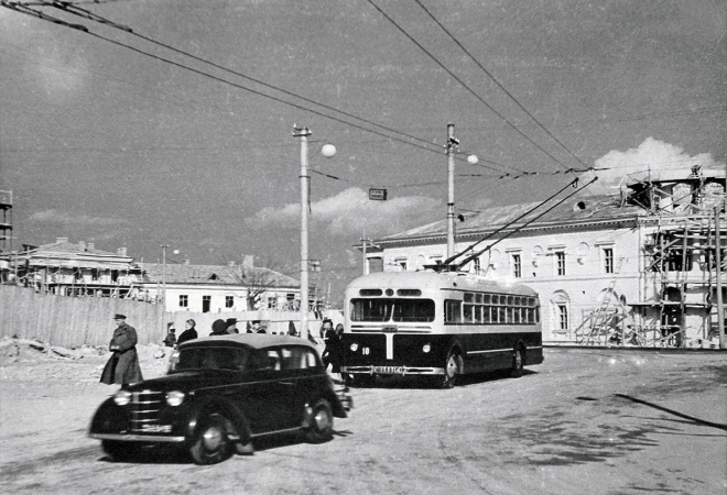 Перший тролейбус МТБ-82Д в Севастополі. 1950 р.