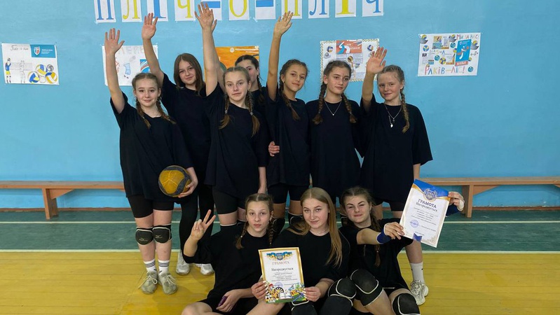 Волейболістки з Камінь-Каширщини пройшли у ІІІ етап Пліч-о-пліч Всеукраїнські шкільні ліги