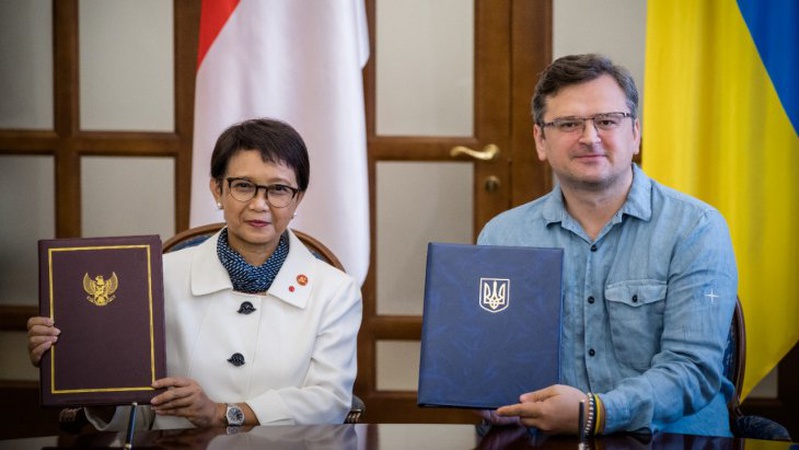 Україна підписала з Індонезією угоду про безвіз