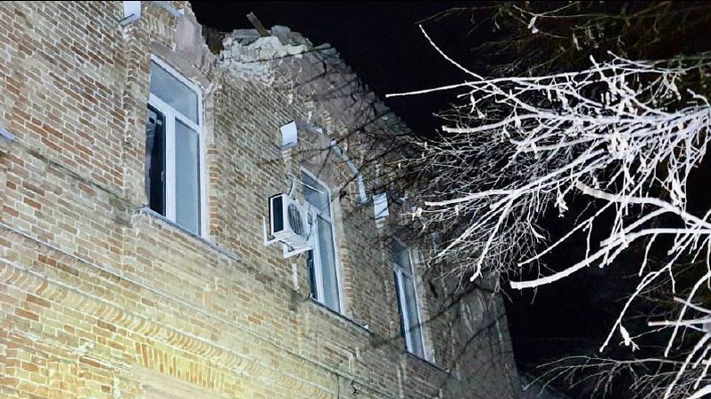 Окупанти вночі атакували Дніпропетровщину артилерією, РСЗВ і безпілотниками: усі 8 дронів збито