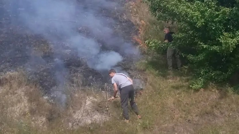 На Камінь-Каширщині чоловік вчинив пожежу. ФОТО