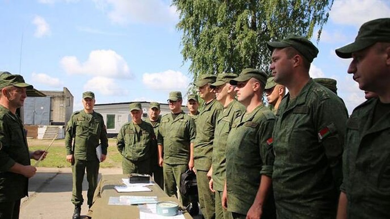 Білорусь відправляє військових на навчання до Росії