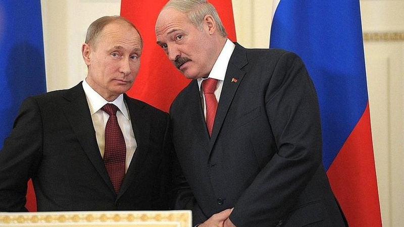 Лукашенко тепер майже повністю залежний від Росії, – британська розвідка