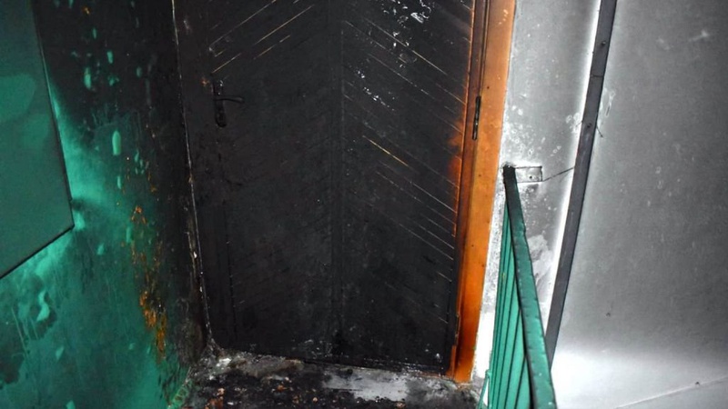 Облив бензином та підпалив двері квартири: на Волині на 120 грн оштрафували хулігана