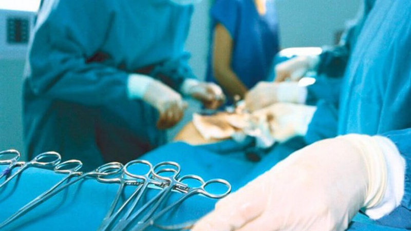 Ковельські хірурги за пів години врятували волинянину ноги