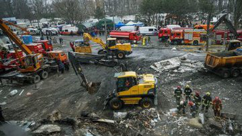 У Дніпрі завершили пошуково-рятувальні роботи: 44 людини загинули