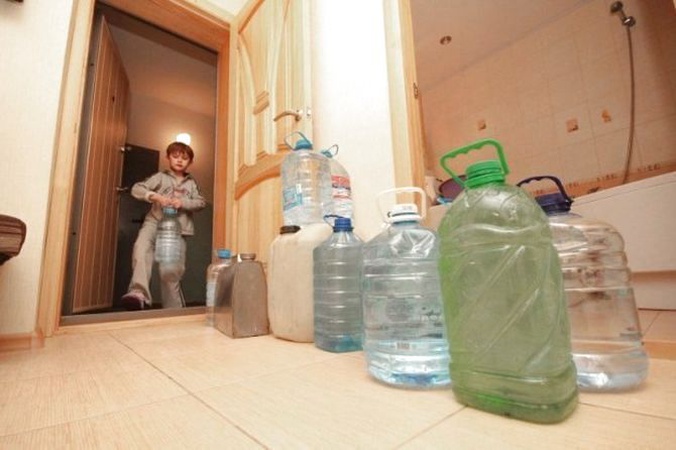 Жителям Нововолинська на півгодини ввімкнуть воду, аби зробили запаси