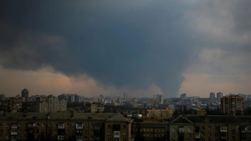 Окупанти обстріляли Київ, пролунали вибухи: подробиці атаки