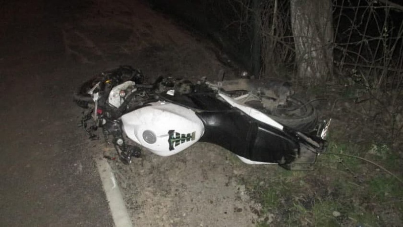 На Волині мотоцикліст збив пішохода: хлопця госпіталізували