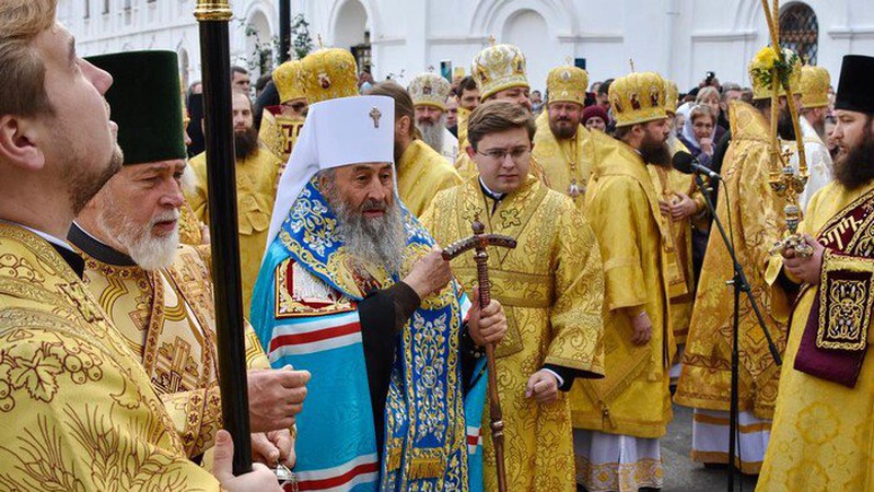 Московська церква просить Зеленського змилуватися