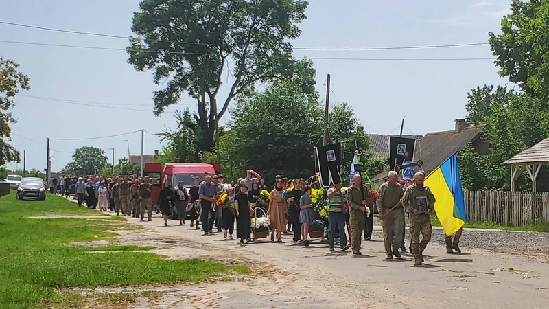 Волиняни попрощались з Героєм Анатолієм Неведюком