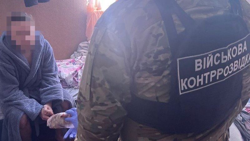 У Києві СБУ викрила підпільну друкарню, де підробляли довідки про непридатність до військової служби