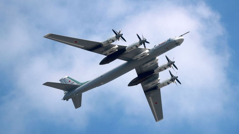 Показали знімки авіабази, де рф тримає бомбардувальники для атак на Україну