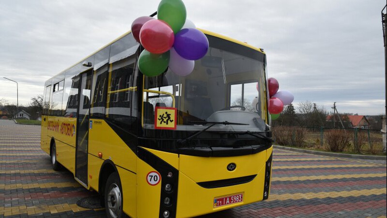 До навчального закладу луцької громади запустили шкільний автобус. ФОТО