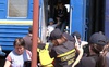Приїхали цілими сім’ями: на Волинь прибув перший евакуаційний потяг з Донеччини