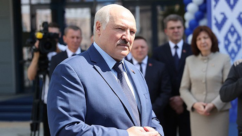 Лукашенко хоче, щоб кожне село дало його «народному ополченню» по 50 осіб