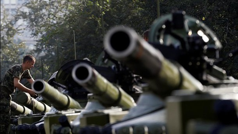 У Болгарії заявили про постачання тисяч тонн зброї Україні