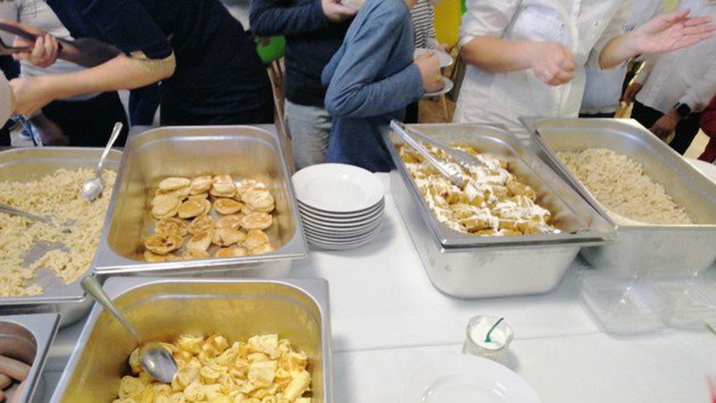 На Волині фахівці перевіряли якість продуктів у школах і дитсадках: що виявили