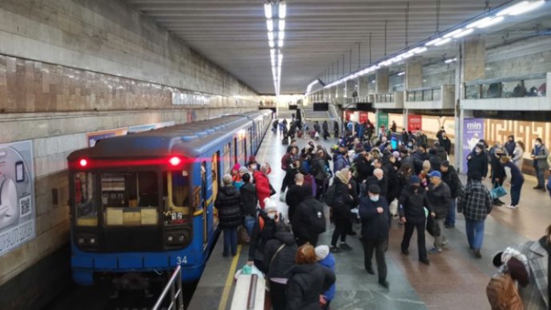 «Байрактарська», «Реактивні гуси» і «Борщ»: як хочуть перейменувати станції метро в Києві