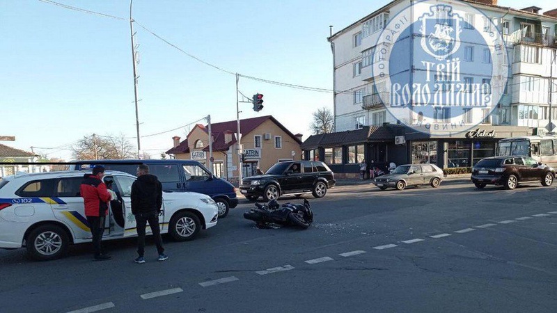 ДТП у Володимирі: зіткнулися авто та мотоцикл