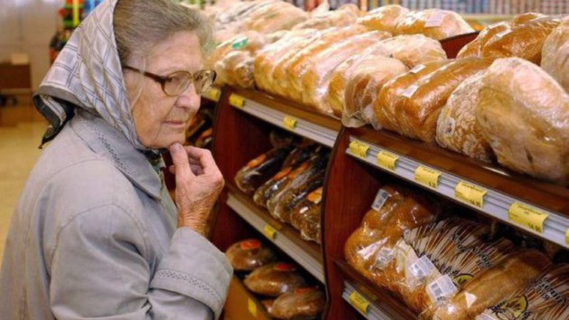 В Україні подорожчають хліб та інші соціальні продукти