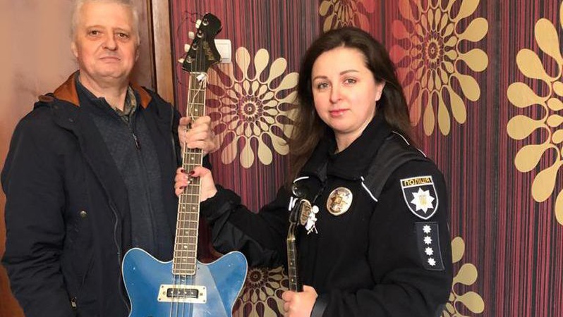 Волинянин вкрав у музичній школі дві скрипки, чотири гітари та три сопілки: поліція повернула викрадене