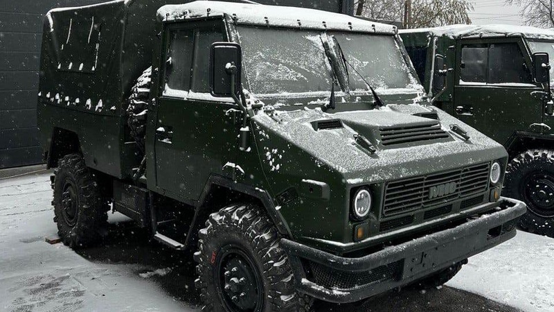 Волонтери ГО «Важливі дії» передали чергові тактичні автомобілі для потреб поліцейських Донеччини