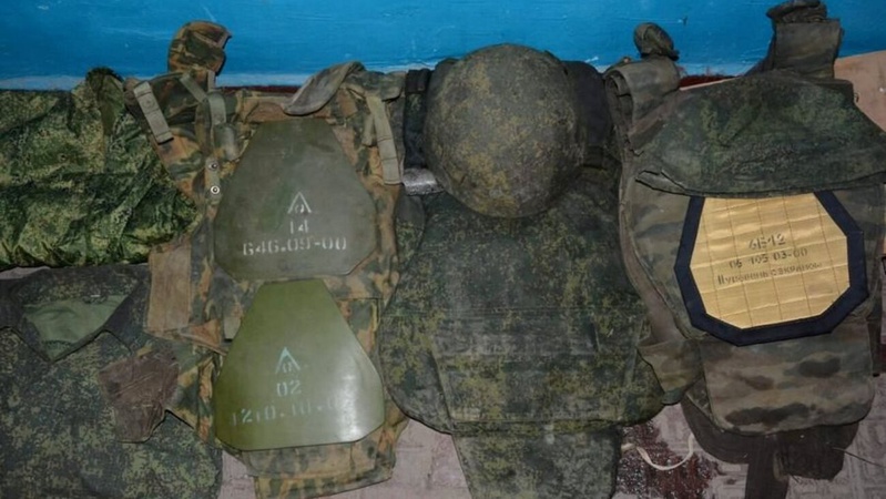 Рашистські вояки в Мелітополі просять їх комісувати через  «утиск хребта» від носіння бронежилетів