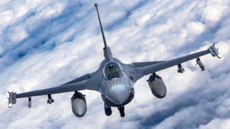 Україна потребує винищувачів: які є перспективи і чому союзники не передають F-16