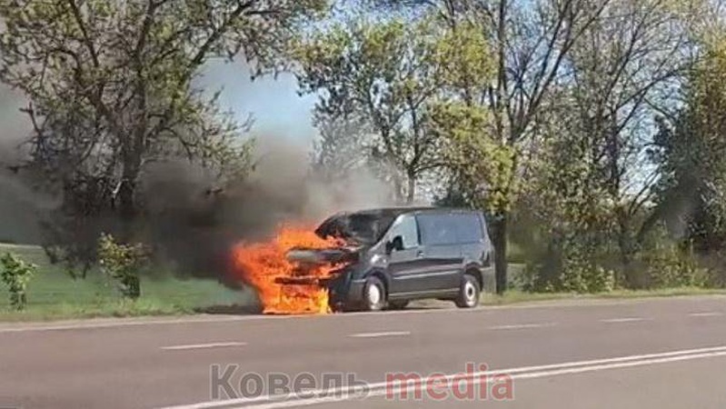 Поблизу Ковеля загорілася автівка