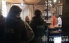 Поліція викрила банду, яка втягнула у заняття проституцією в Україні понад 80 жінок. ВІДЕО