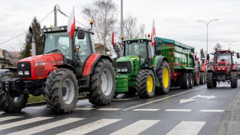 Польські фермери передумали блокувати кордон з росією
