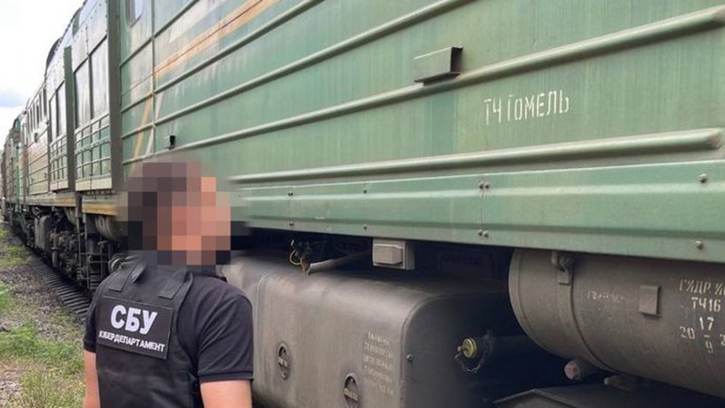 В Україні арештували білоруські локомотиви, які перевозили товари для армії рф