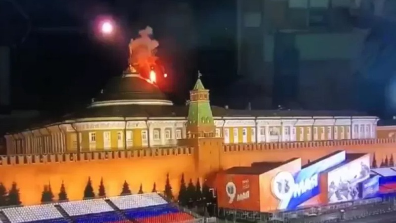 «Горить-палає»: Укрпошта анонсувала нову марку з дроном над кремлем