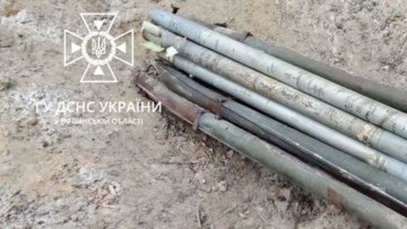 Вчора на Донеччині волинські піротехніки знищили 13 боєприпасів до «Градів»