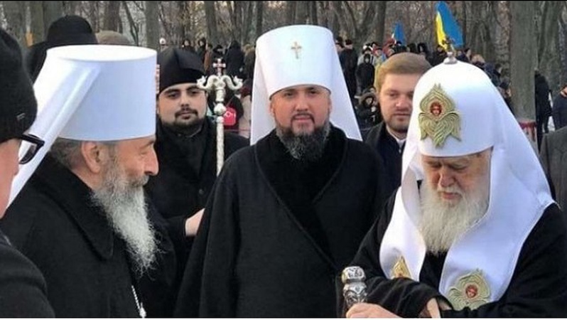 Філарет хоче об’єднати всі православні церкви України. Під своєю орудою?