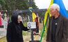Символічна могила та прапор України: батьки з Волині півтора року не можуть поховати загиблого сина