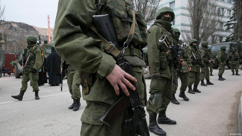 рф будує оборонні лінії в Криму: побоюються контрнаступу ЗСУ чи корупційні схеми?