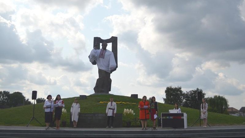 У Ковелі зареєстрували рекорд України – найвищий бронзовий пам’ятник Шевченку