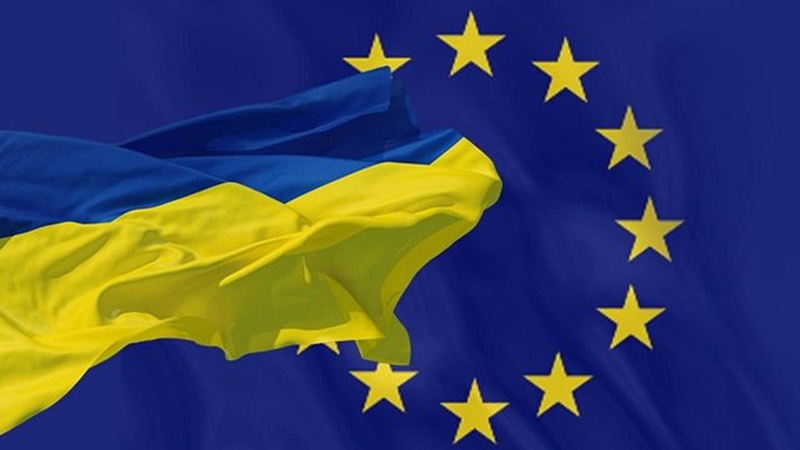 Шмигаль пояснив, що дасть Україні статус кандидата у члени ЄС