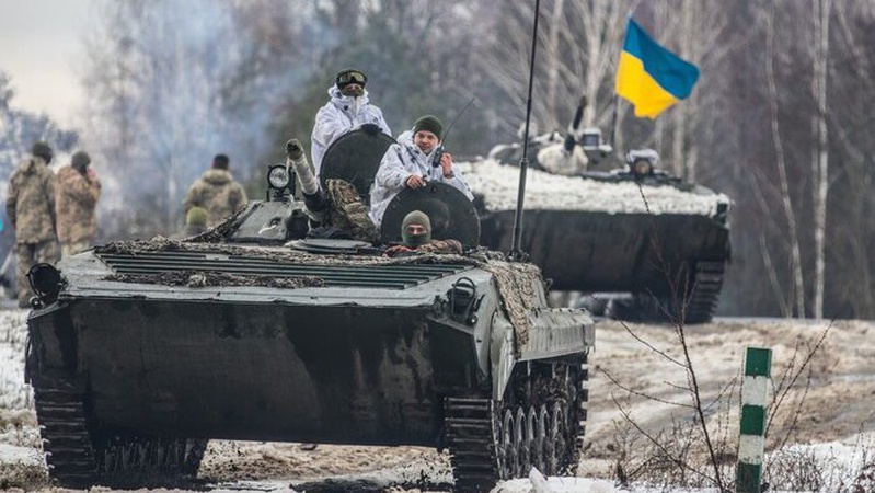 Данілов попередив українців про можливе загострення війни у лютому