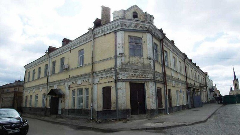 Реставрація чи руйнація: активісти подали скаргу до суду щодо Гостинного двору
