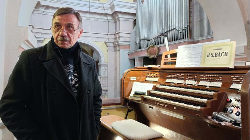 «Органна музика в час війни надихає, лікує», - луцький органіст Петро Сухоцький