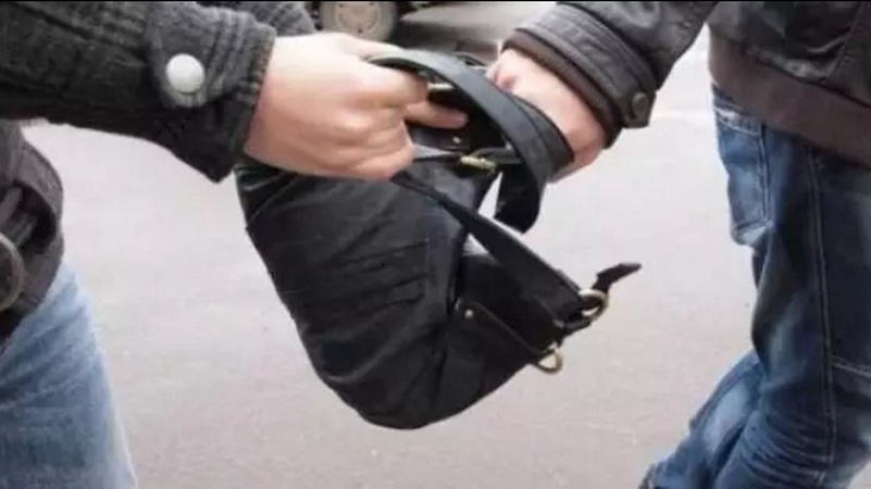 У Луцьку в чоловіка вкрали барсетку з 40 тисячами гривень: нападника судитимуть