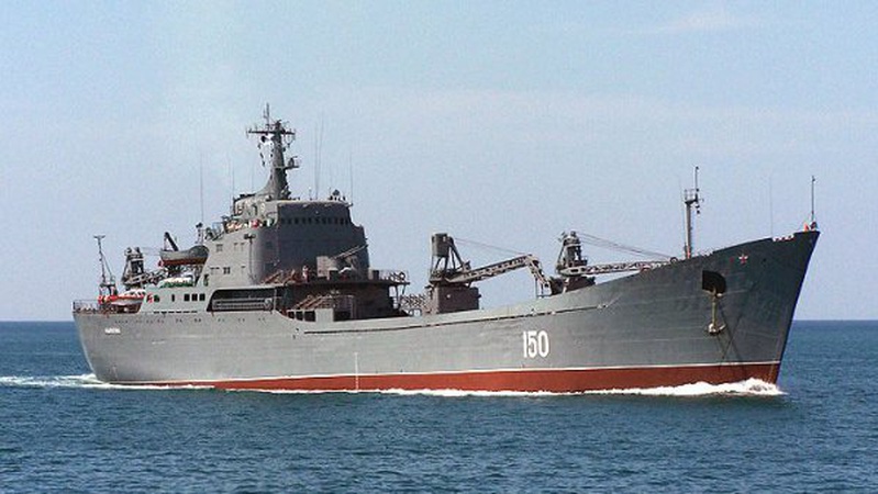 Росія вивела у Чорне море п’ять великих десантних кораблів