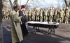 Волиняни попрощалися із земляком, який загинув на Донбасі