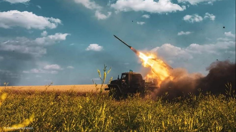 На сході українські захисники відбили наступ ворога на двох напрямках, ще на одному тривають бої, – Генштаб
