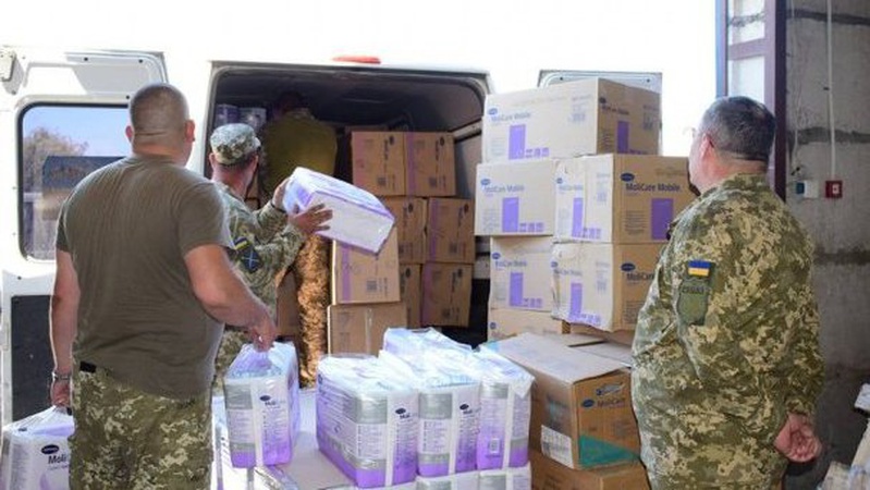 2400 тонн допомоги  відправили гуманітарні хаби при Волинській ОВА