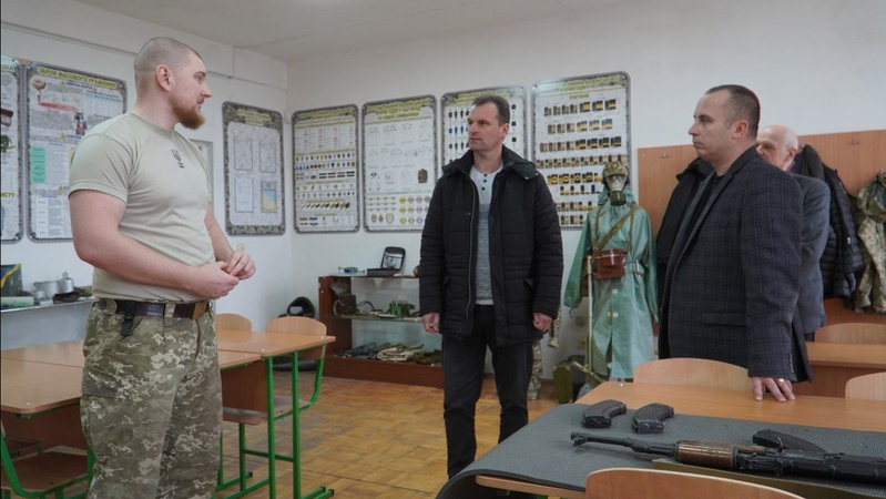У Володимирі школярі вчаться керувати квадрокоптерами